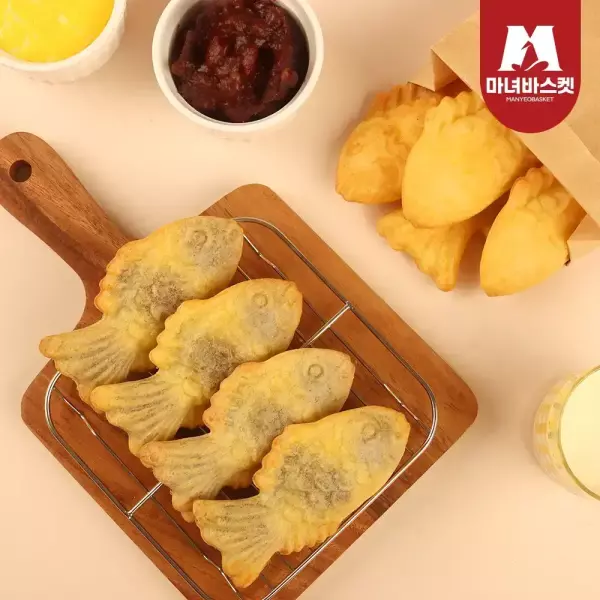 상품 이미지: 속이 꽉찬 용궁에서 온 붕어빵 2,100g (팥1+슈크림1)