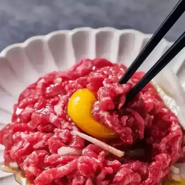 상품 이미지: [품질보장] 미쓰하누 1++(9)등급 한우 초신선 냉장육회 200g+200g+육회소스2봉