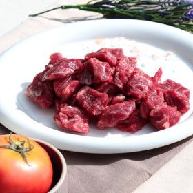 상품 이미지: 한우 소고기 국거리 1등급이상 1.2kg(600g x 2팩)  이력번호 표시 제품임