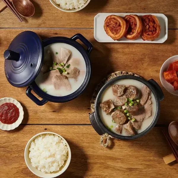 상품 이미지: 대건명가 돼지국밥 630g 3팩 + 순대국밥 670g 3팩 (총 6팩)