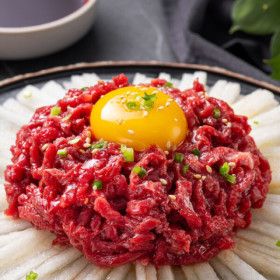 상품 이미지: (신선집중) 국내산 소고기 1등급 육회 250gX2팩 /소스옵션선택가능