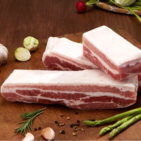 상품 이미지: 바라던 맛보장 대용량 보쌈 삼겹살 수입 돼지고기  1kg  2팩 총 2kg