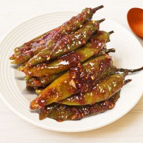 상품 이미지: 고추장아찌 무침 국내산100% 500g 여수김치명가에서 제조한 새콤달큰짭쪼롬한 밥반찬