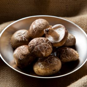 상품 이미지: (신선집중) 무안 무농약 표고버섯 1kg 못난이 (들기름에 구워 먹으면 굿)