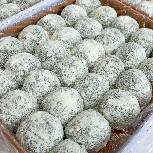 상품 이미지: 농가살리기 견과류 가득 쑥 두텁떡 60g*30개 (1.8kg*1박스)