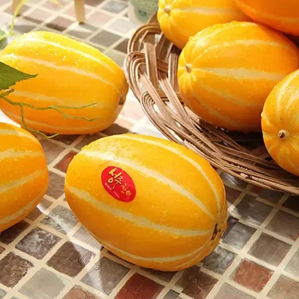 상품 이미지: 혼자 먹기 참-외롭다 성주참외 10kg 산지 가능 가격