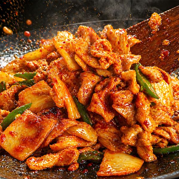 상품 이미지: 대구 칠성시장 삼겹김치 두루치기 500g x 4개/ 김치 제육볶음 / 얇게 썬 삼겹살과 숙성김치 조합는 못참쥬~