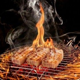 상품 이미지: 짚불삼겹살 2kg 볏짚 초벌 통삼겹살 캠핑고기 냉삼 500g 4팩