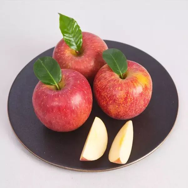 상품 이미지: 경북 부사 정품사과 2kg 9-10과/중과/2세트구입시4.5kg발송