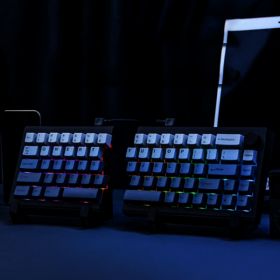 상품 이미지: EPOMAKER Split65 분리형 객제화 무선 기계식 키보드 레이아숫 QMK/VIA 노브 68키 핫스왑