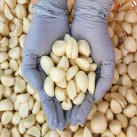 상품 이미지: 25년 무안 황토골 국산 깐마늘 1kg(대)