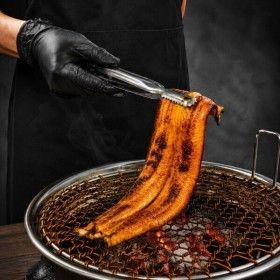상품 이미지: 자포니카 국산 민물장어 1-3미 1kg 손질후 700g 내외 / 소스2종 함초소금 초생강채 증정