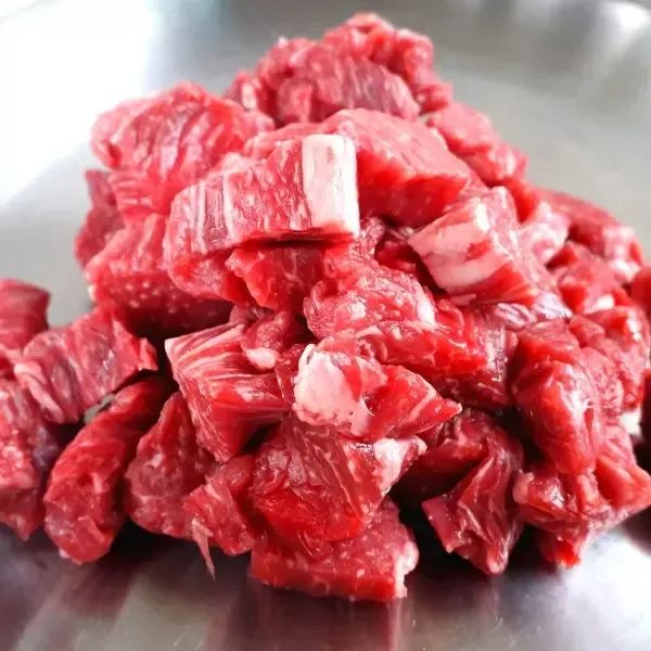 상품 이미지: [한우 1++] 투쁠 한우 국거리 300g x 2팩 (총 600g)