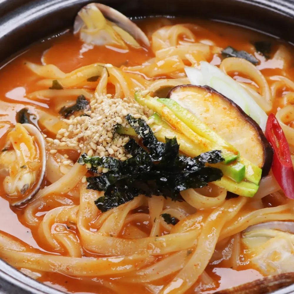 상품 이미지: 강릉얼큰 장칼국수 6인분 외 황태,멸치,해물 칼국수. 구수하고 칼칼한 맛