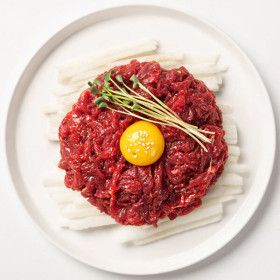 상품 이미지: 국내산 한우 숙성 육회 400g (200g+200g) / 특수 스킨 포장