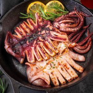 상품 이미지: 국내산 반건조오징어 특대 1kg(6미) + 소스증정 피데기