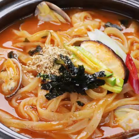 상품 이미지: 강릉얼큰 장칼국수 6인분 외 황태,멸치,해물 칼국수. 구수하고 칼칼한 맛