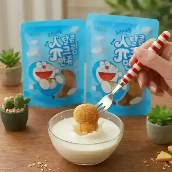 상품 이미지: [만쥬데이] 부드러운 카스테라빵에 크림가득 도라에몽달콤슈크림만쥬 1팩 130g