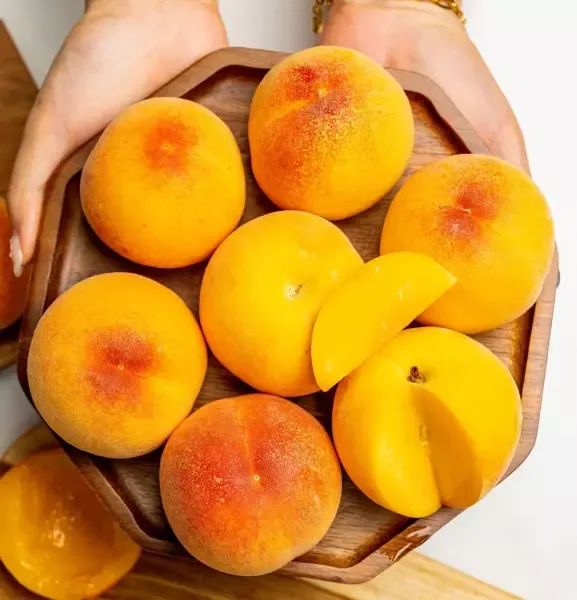상품 이미지: 황도복숭아 4KG 대과 15~17과 고당도
