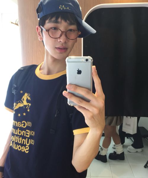 상품 이미지: 유니콘 타이포 링거 크롭 반팔 네이비