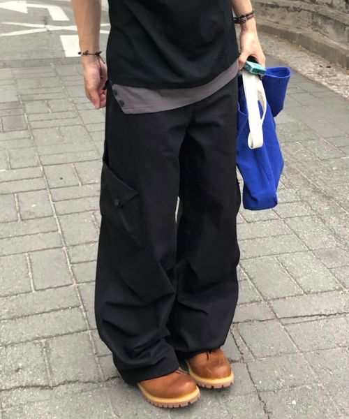 상품 이미지: Folded pocket cargo parachute pants BLACK