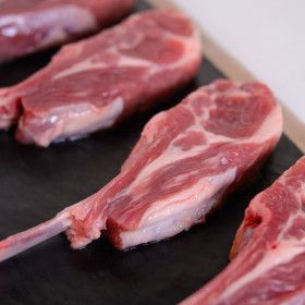 상품 이미지: 돌핀양갈비 꼬미양 양고기 숄더랙 베이비 500G+소스3종 뉴질랜드