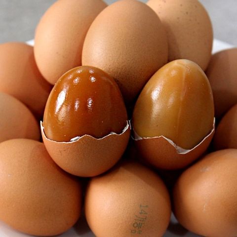 상품 이미지: [1+1] 맥반석 구운란 대란 60구(30구x총 2판)+소금포함