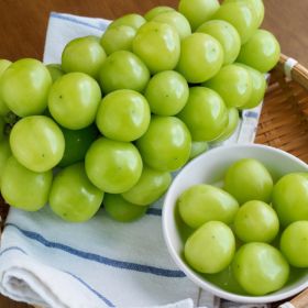 상품 이미지: (신선집중) 포도 고당도 샤인머스켓 2kg(3-4수)
