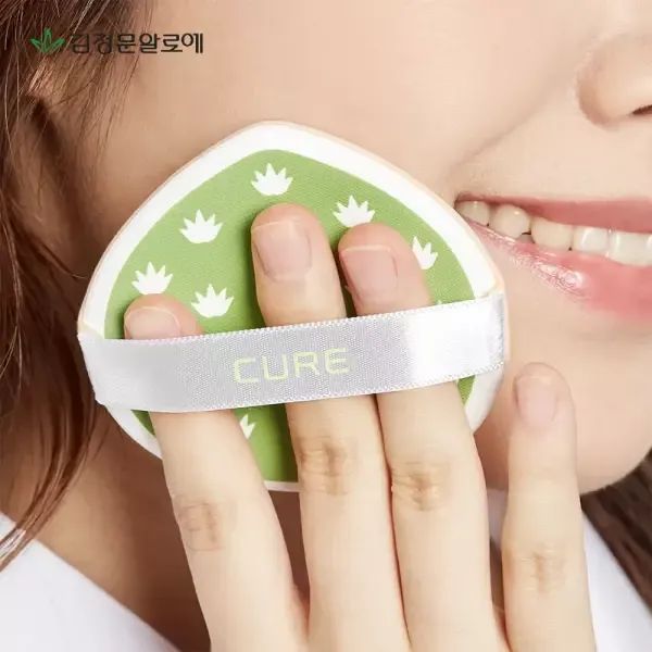 상품 이미지: 김정문알로에 큐어 아쿠아 마일드 쿨링 선쿠션 25g 2개
