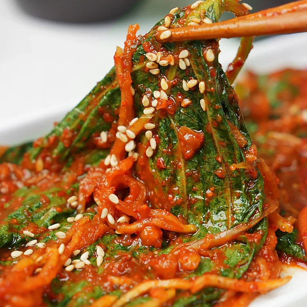 상품 이미지: 비법양념 향긋한 국내산 깻잎김치 500g