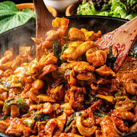 상품 이미지: 순수본가 춘천양념 닭갈비 600g x 4팩/ 닭다리순살