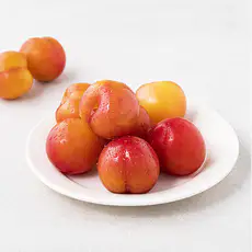 상품 이미지: 곰곰 꼬마 자두(추희), 300g, 1팩