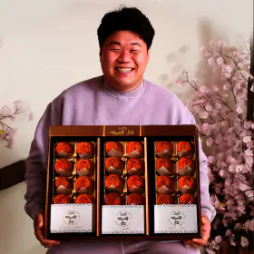 상품 이미지: (신선집중) 예다움 상주곶감 프리미엄 반건시(대과) 1.8kg 연말 명절 선물세트 선물가방 및 감사카드 증정