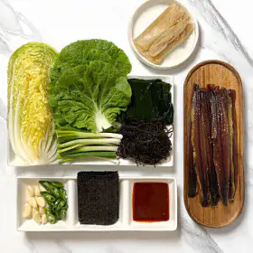 상품 이미지: (신선집중) 구룡포 황제과메기 기장물미역 해초+야채 풀세트 10미 (2/27 시즌 종료 2개 구매 시 김치)