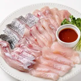 상품 이미지: (선주직송) 국내산 제철 민어회 7kg급 회 300g+100g + 초장 + 와사비 + 부레 + 껍질